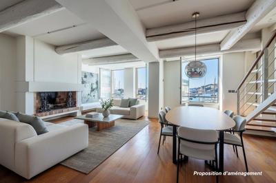 Penthouse - 218 m² - 5 pièces