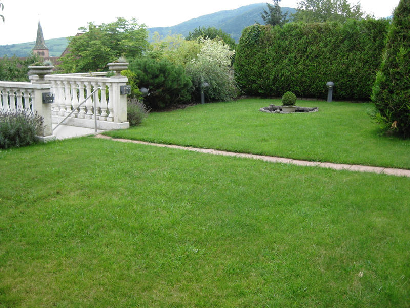 Maison - 380 m² - 11 pièces