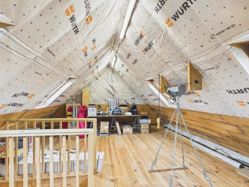 Maison - 357 m² - 11 pièces