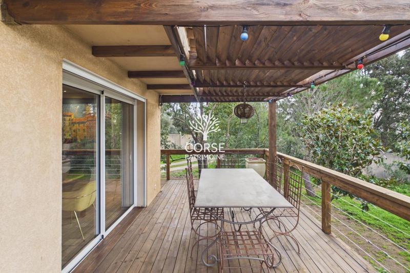 Maison - 93 m² - 3 pièces