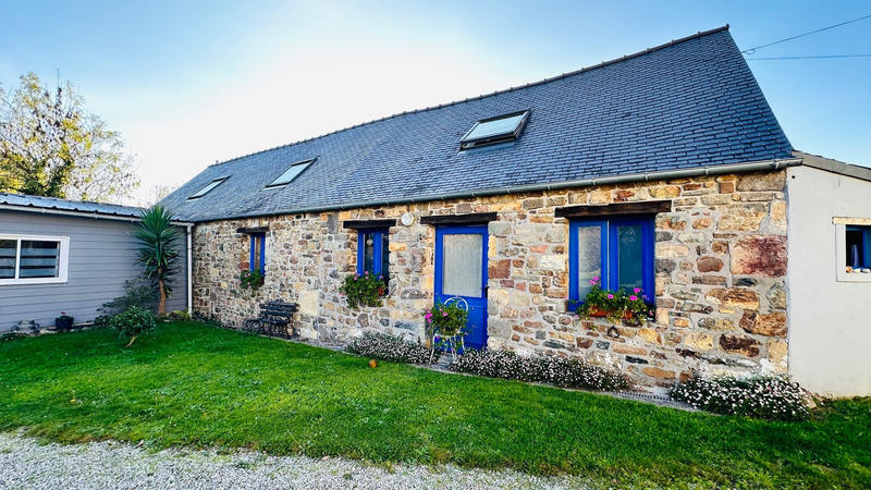 Maison - 240 m² - 14 pièces