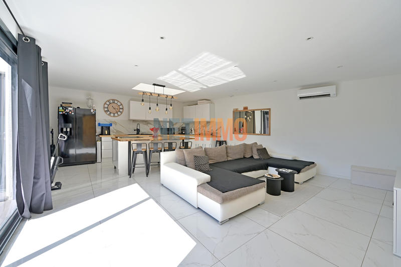 Villa - 111 m² - 4 pièces