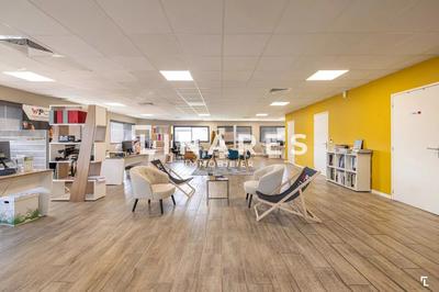 Bureau - 382 m² - 11 pièces