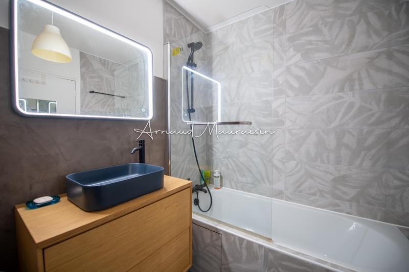 Appartement - 104 m² - 6 pièces