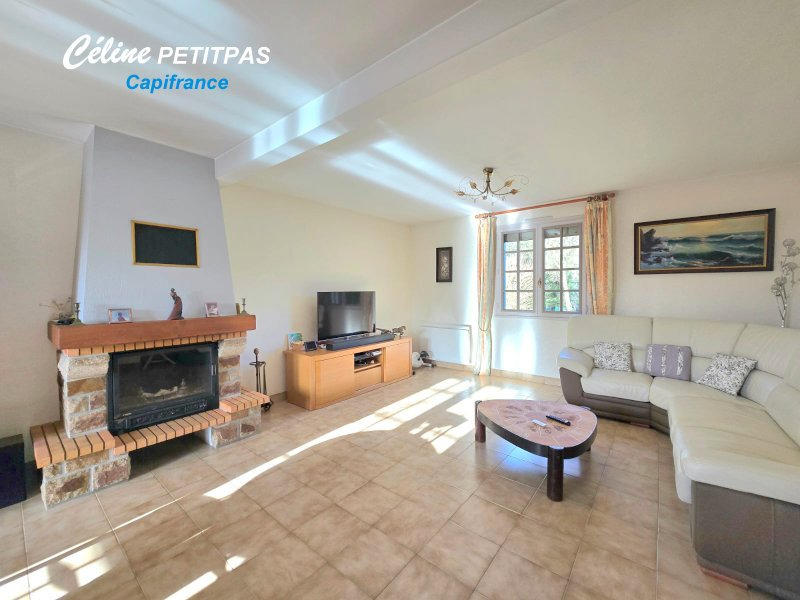 Maison - 127 m² - 6 pièces