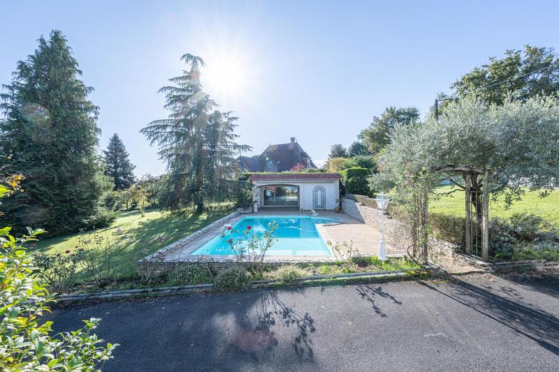 Maison d'architecte - 141 m² - 7 pièces