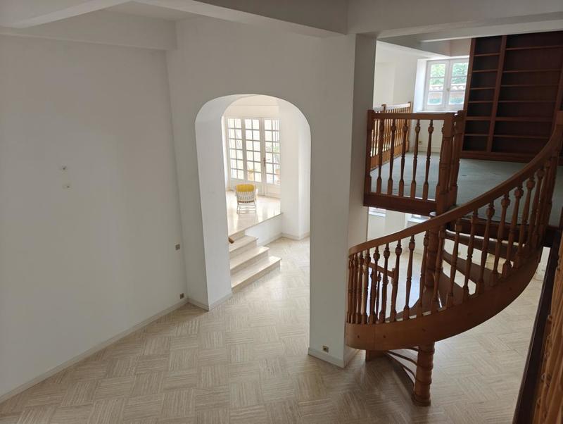 Appartement - 202 m² - 6 pièces