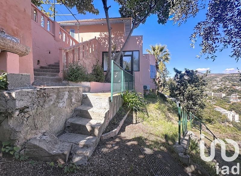 Maison - 82 m² - 4 pièces