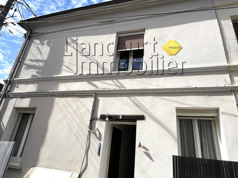 Maison - 98 m² - 5 pièces