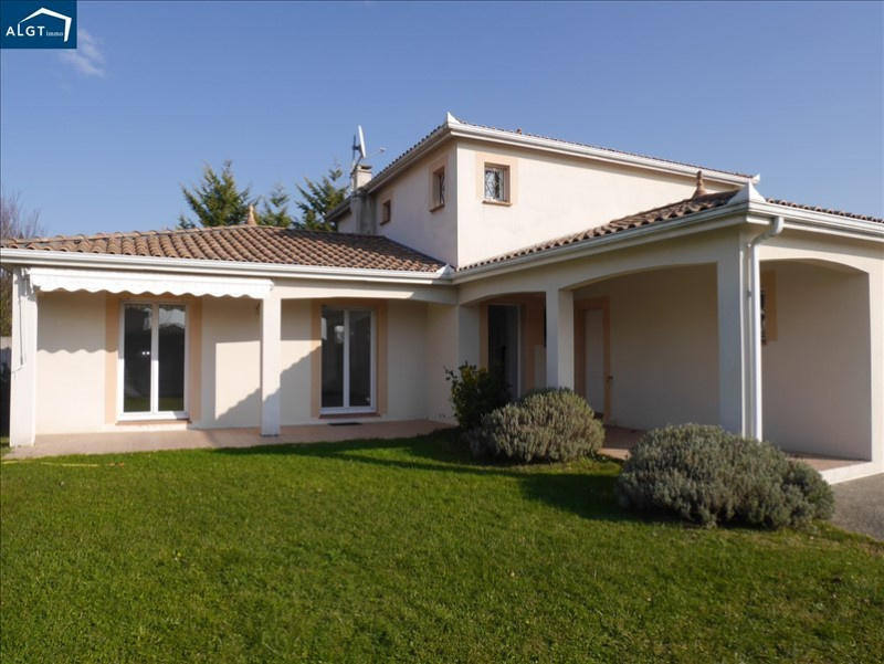 Maison - 140 m² - 5 pièces