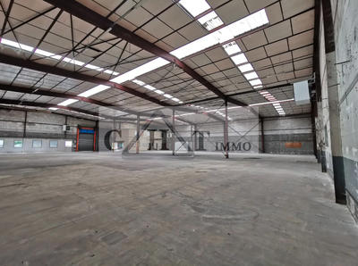 Entrepôt - 1 752 m²