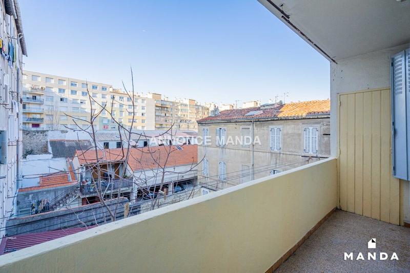 Chambre - 11 m² - 4 pièces