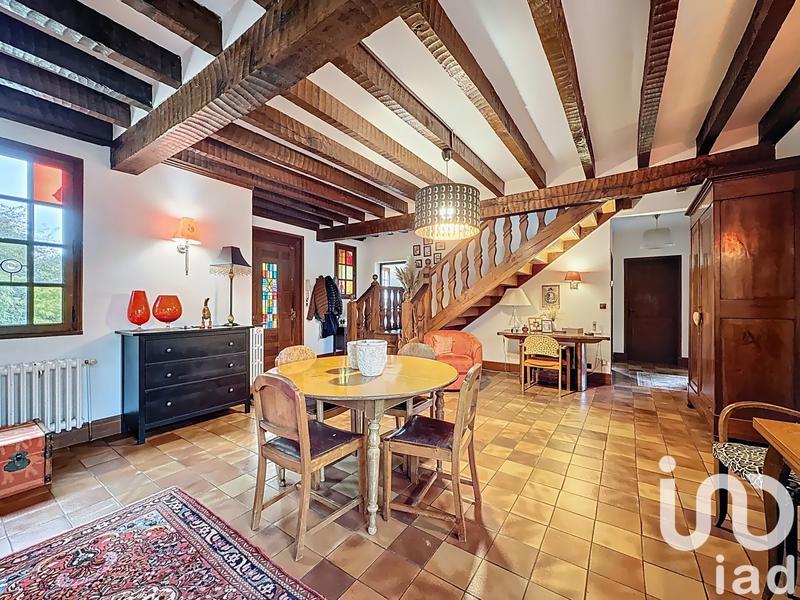Maison - 250 m² - 9 pièces