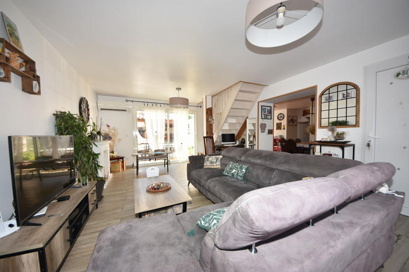 Maison - 161 m² - 7 pièces