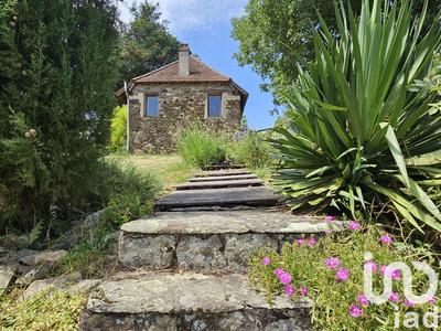 Maison - 140 m² - 6 pièces