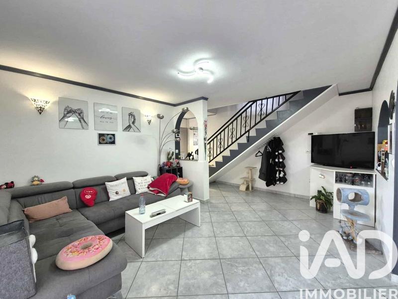 Maison - 91 m² - 5 pièces
