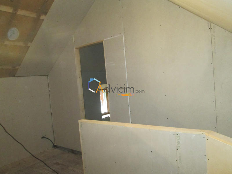 Maison - 76 m² - 4 pièces