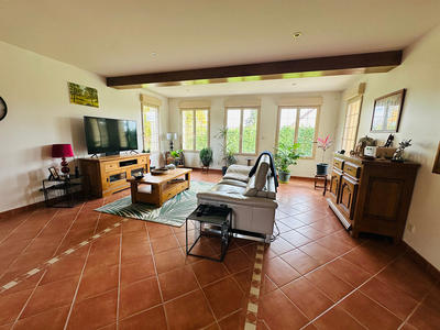 Maison - 187 m² - 7 pièces