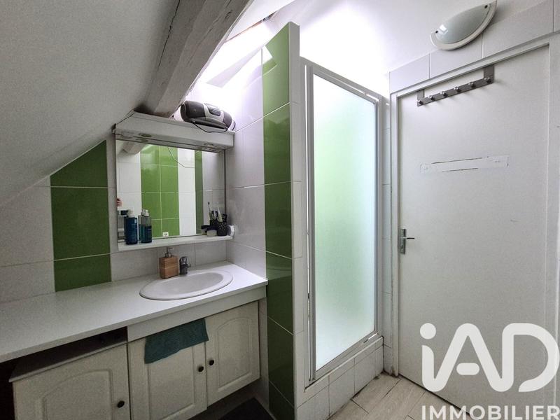 Maison - 186 m² - 8 pièces