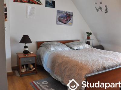 Chambre - 12 m² - 1 pièce