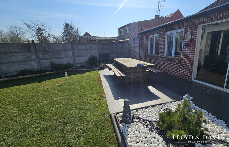 Maison - 88 m² - 4 pièces