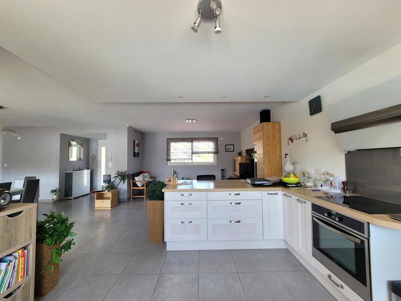 Maison - 112 m² - 4 pièces