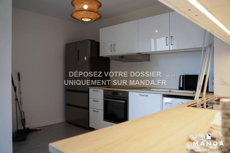 Chambre - 9 m² - 5 pièces