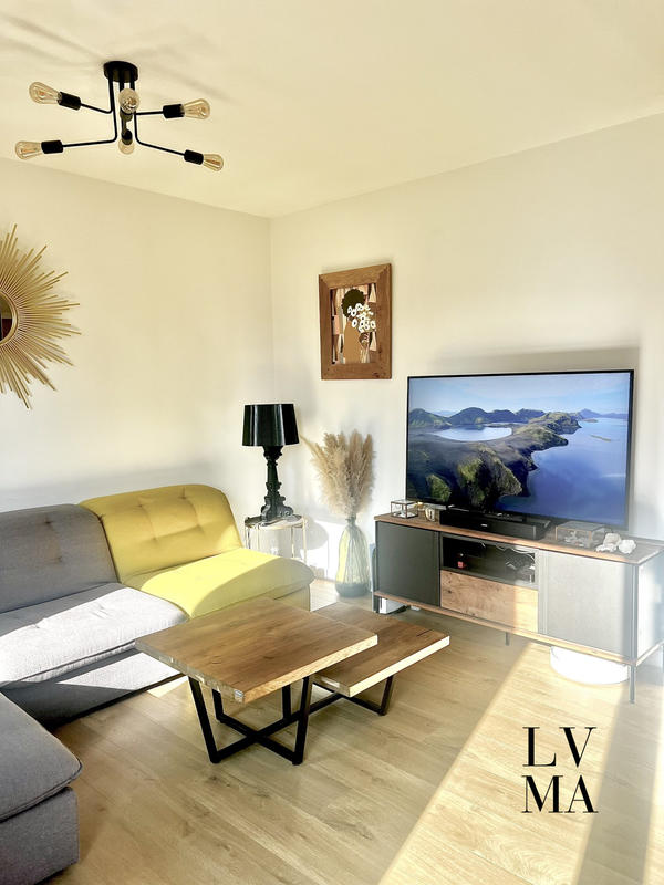 Appartement - 70 m² - 3 pièces