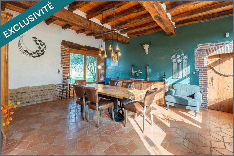 Maison - 327 m² - 7 pièces