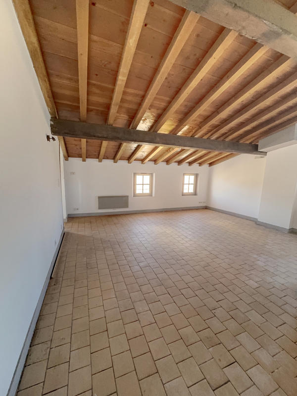 Appartement - 85 m² - 3 pièces