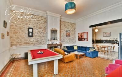 Maison - 191 m² - 7 pièces