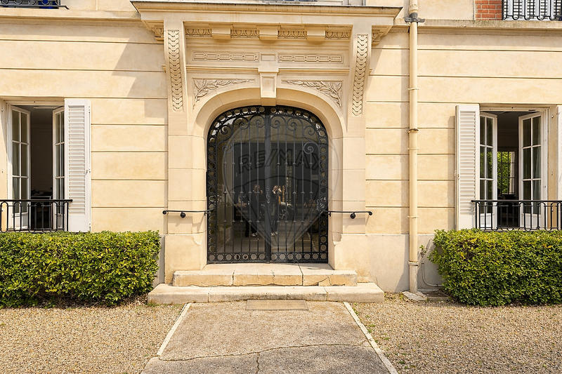 Appartement - 112 m² - 5 pièces