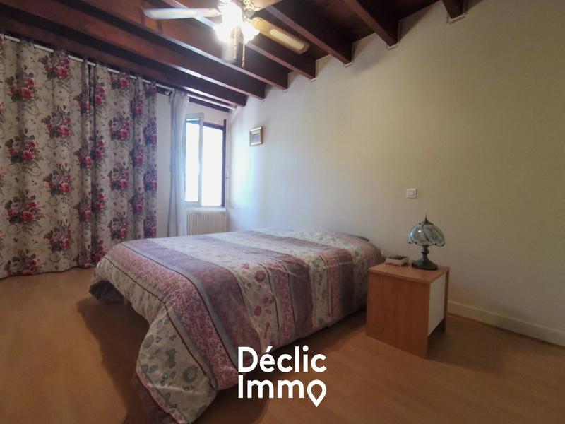 Maison en pierre - 146 m² - 7 pièces