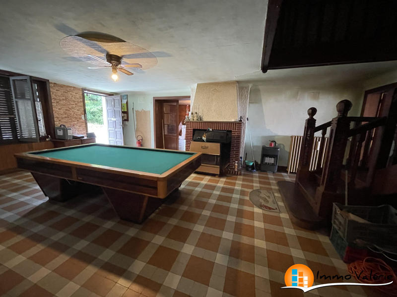 Maison - 306 m² - 10 pièces