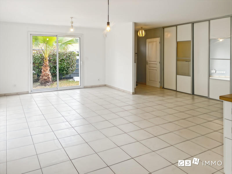 Maison - 94 m² - 4 pièces