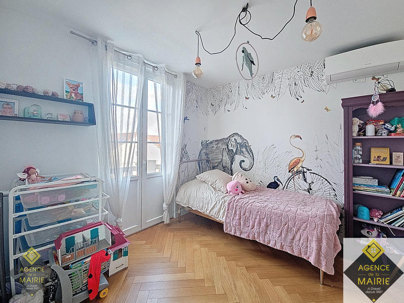 Maison - 137 m² - 7 pièces