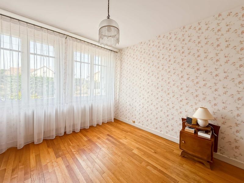 Maison - 102 m² - 4 pièces