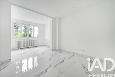 Maison - 81 m² - 4 pièces