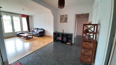 Appartement - 96 m² - 4 pièces