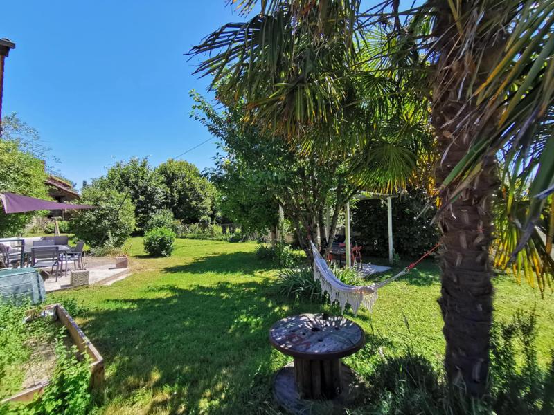 Maison - 207 m² - 7 pièces