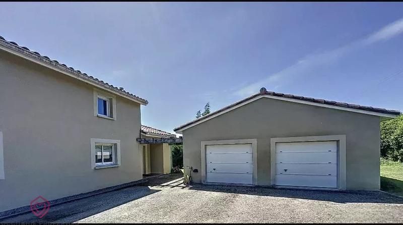 Villa - 184 m² - 6 pièces