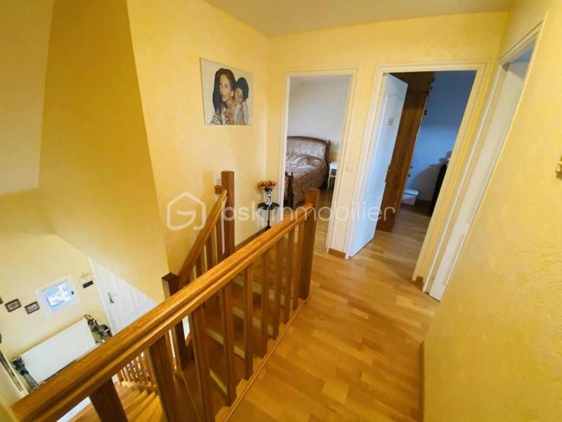 Maison traditionnelle - 140 m² - 7 pièces