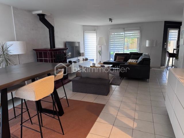 Maison traditionnelle - 138 m² - 6 pièces