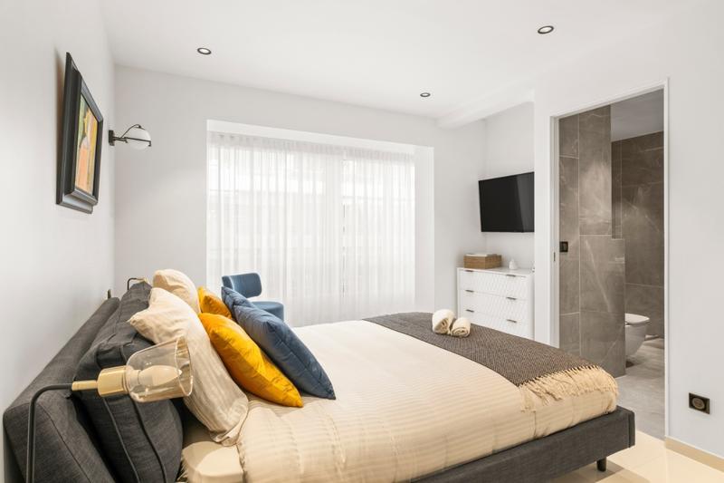 Appartement - 90 m² - 4 pièces