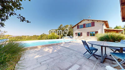 Maison - 133 m² - 7 pièces