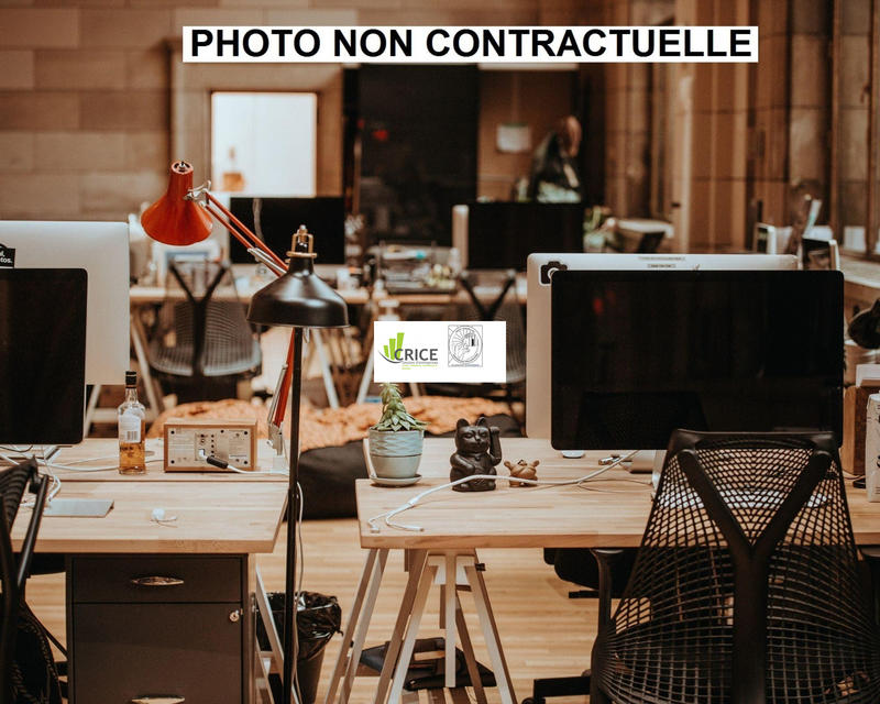 Bureau - 95 m² - 5 pièces