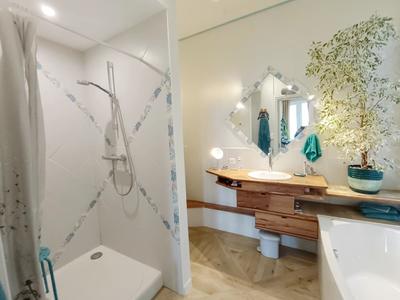 Appartement - 94 m² - 3 pièces