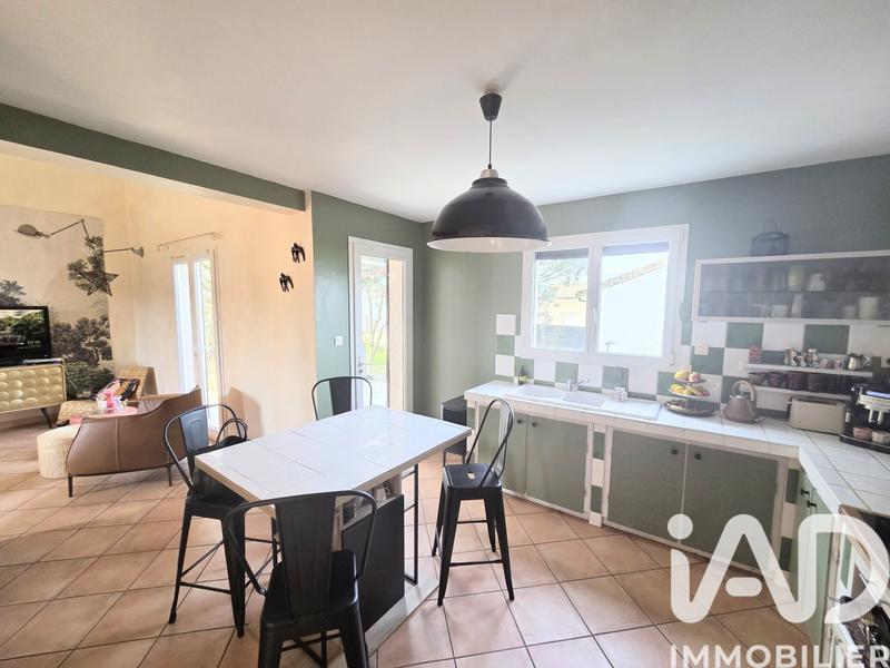 Maison - 122 m² - 5 pièces