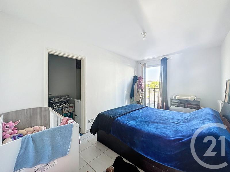 Appartement - 77 m² - 4 pièces