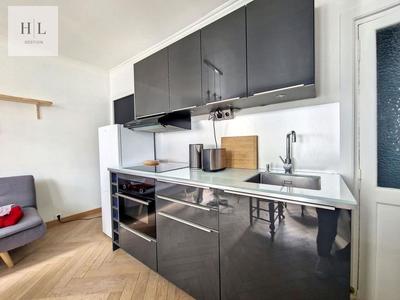 Studio - 25 m² - 1 pièce